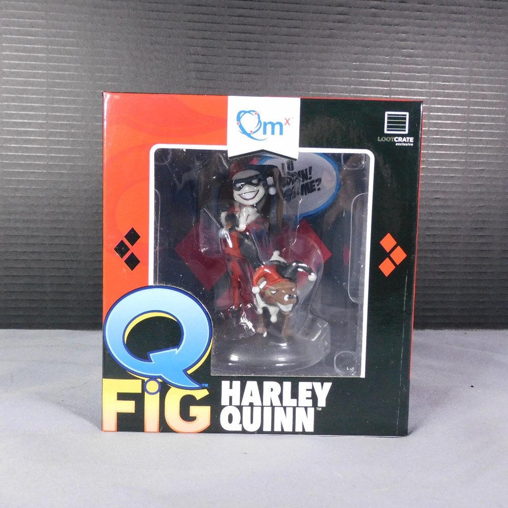 BNIB Harley-Quinn Vinyl Figure